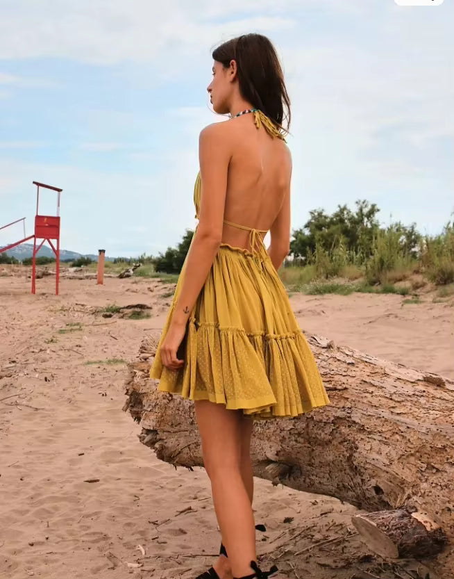 Robe Bohème Courte Dos Nu à Col Licou et Volants