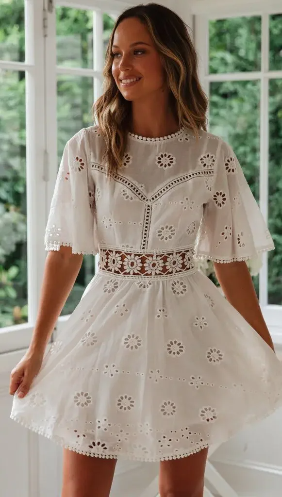 Robe boho courte blanche