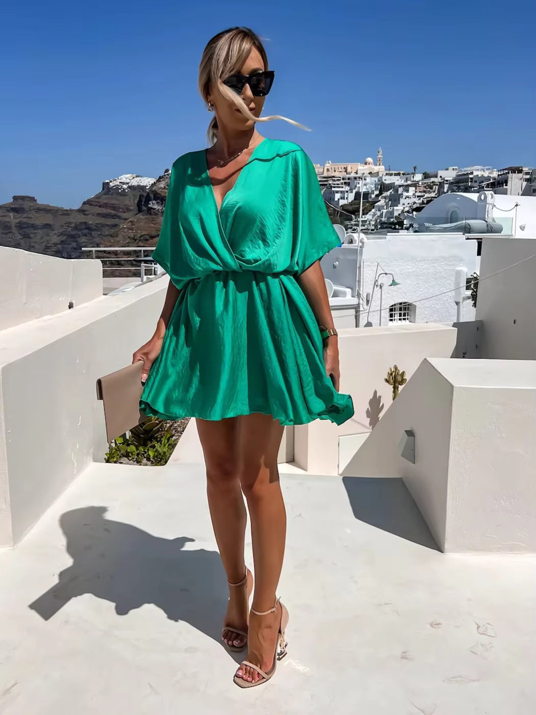 Robe Bohème Courte Fluide à Décolleté Croisé
