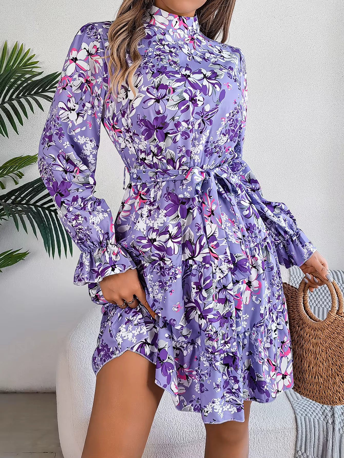Robe Bohème Fleurie Courte à Manches Volantées