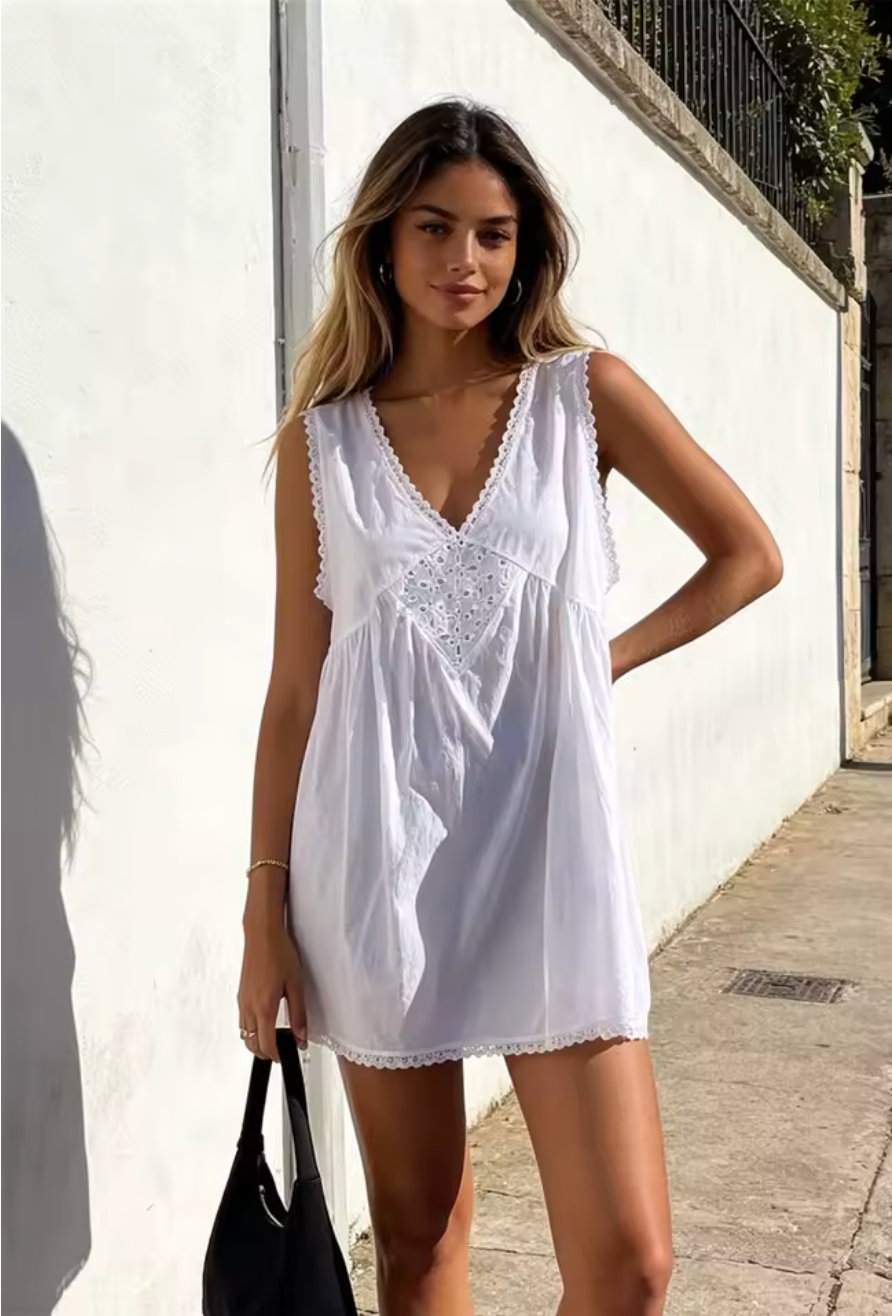 Robe Bohème Courte Ample à Dentelle Brodée