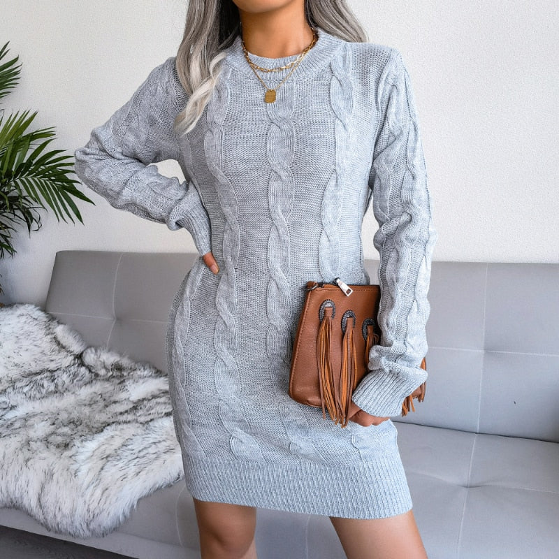 Robe pull brodée bohème