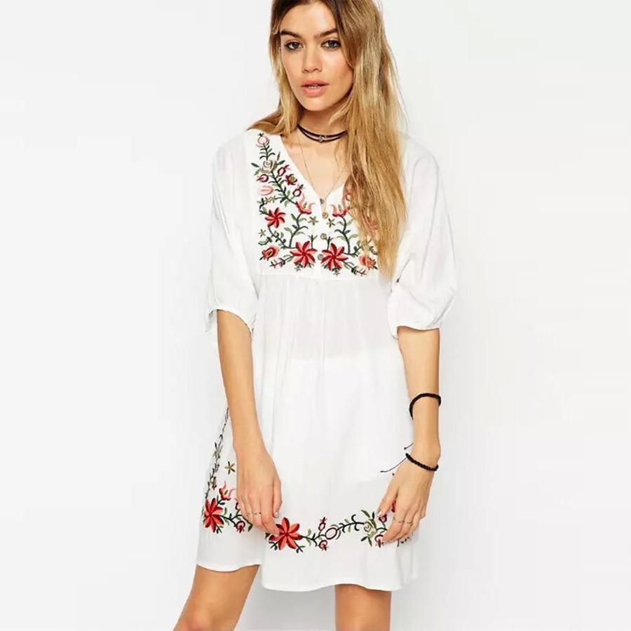 Robe Courte Style Bohème Chic Blanche