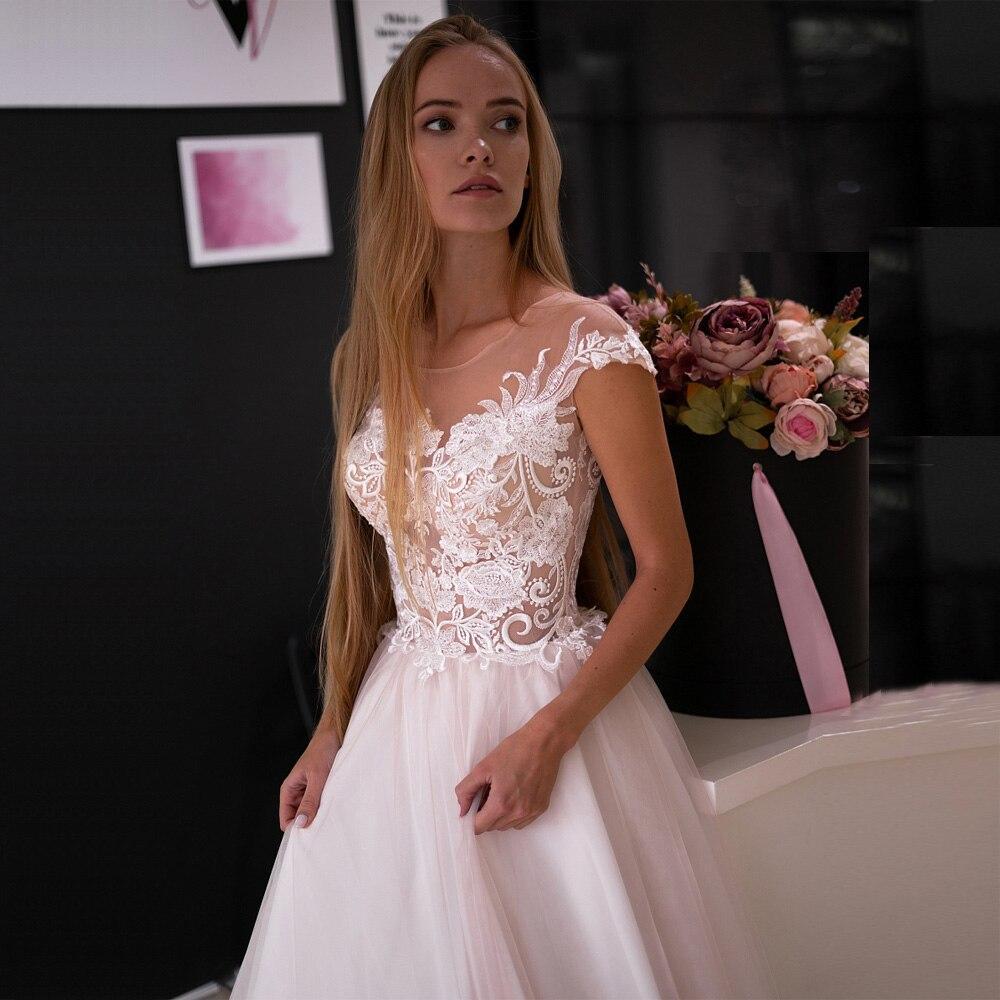 Robe de mariée simple bohème chic