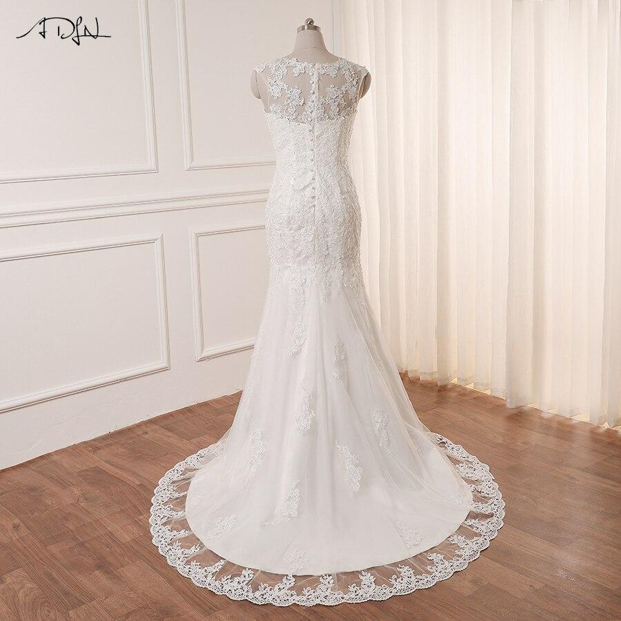 Robe de mariée simple fluide manches evasées bohéme