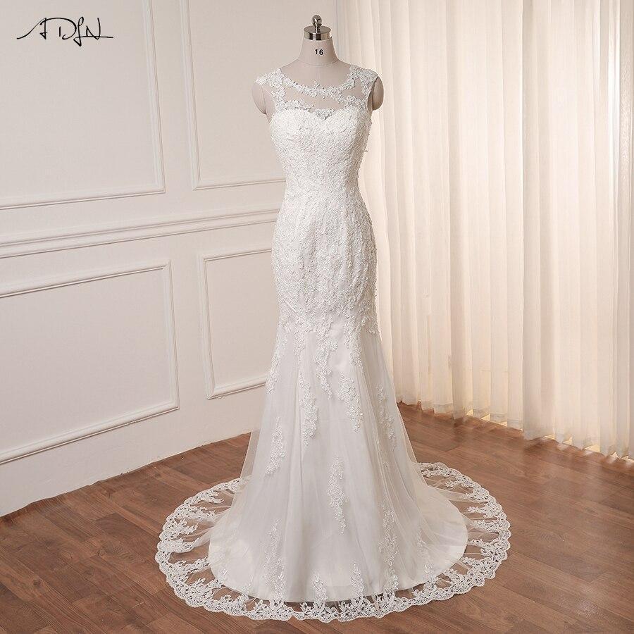 Robe de mariée simple fluide manches evasées bohéme
