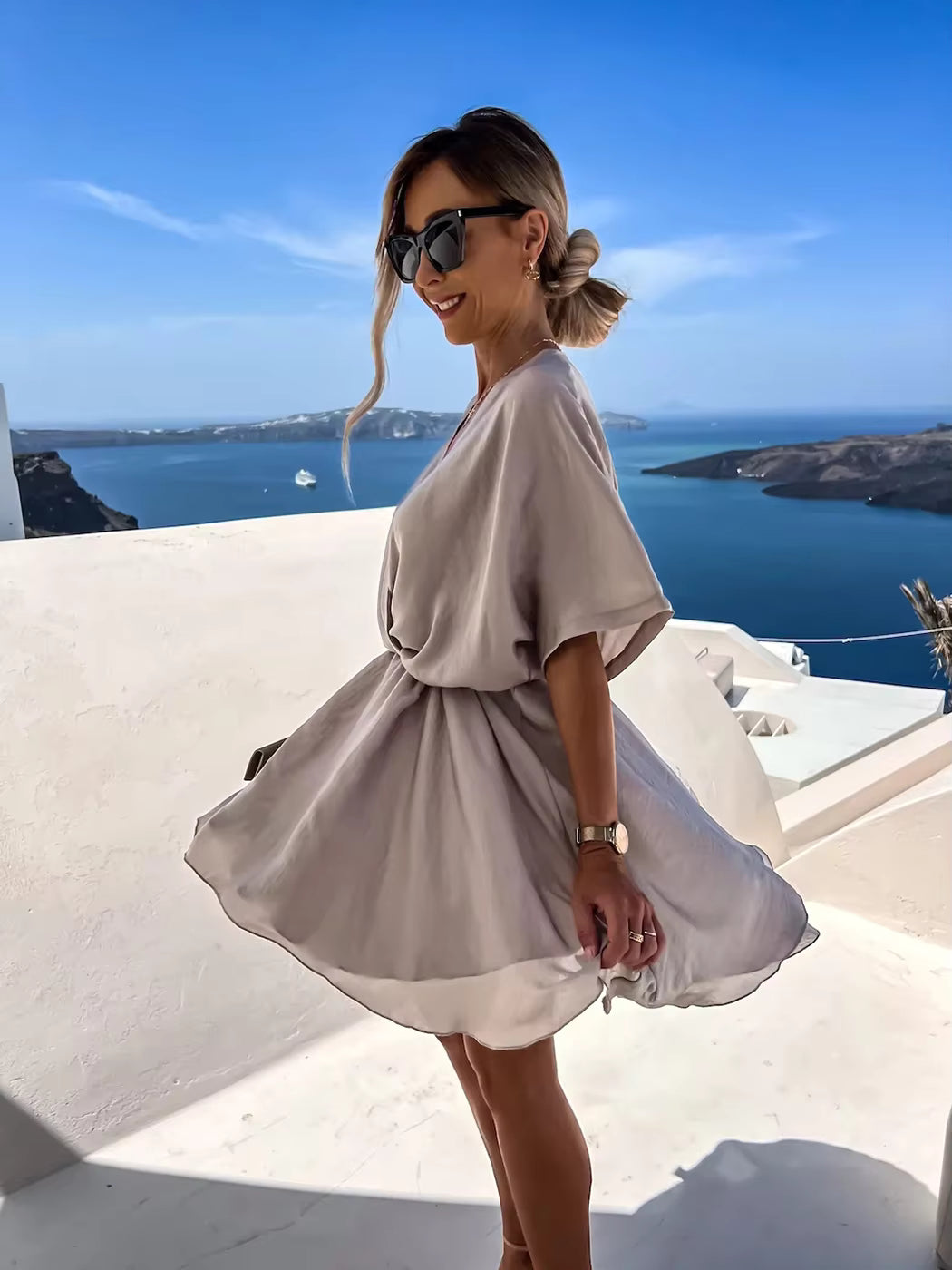 Robe Bohème Courte Fluide à Décolleté Croisé