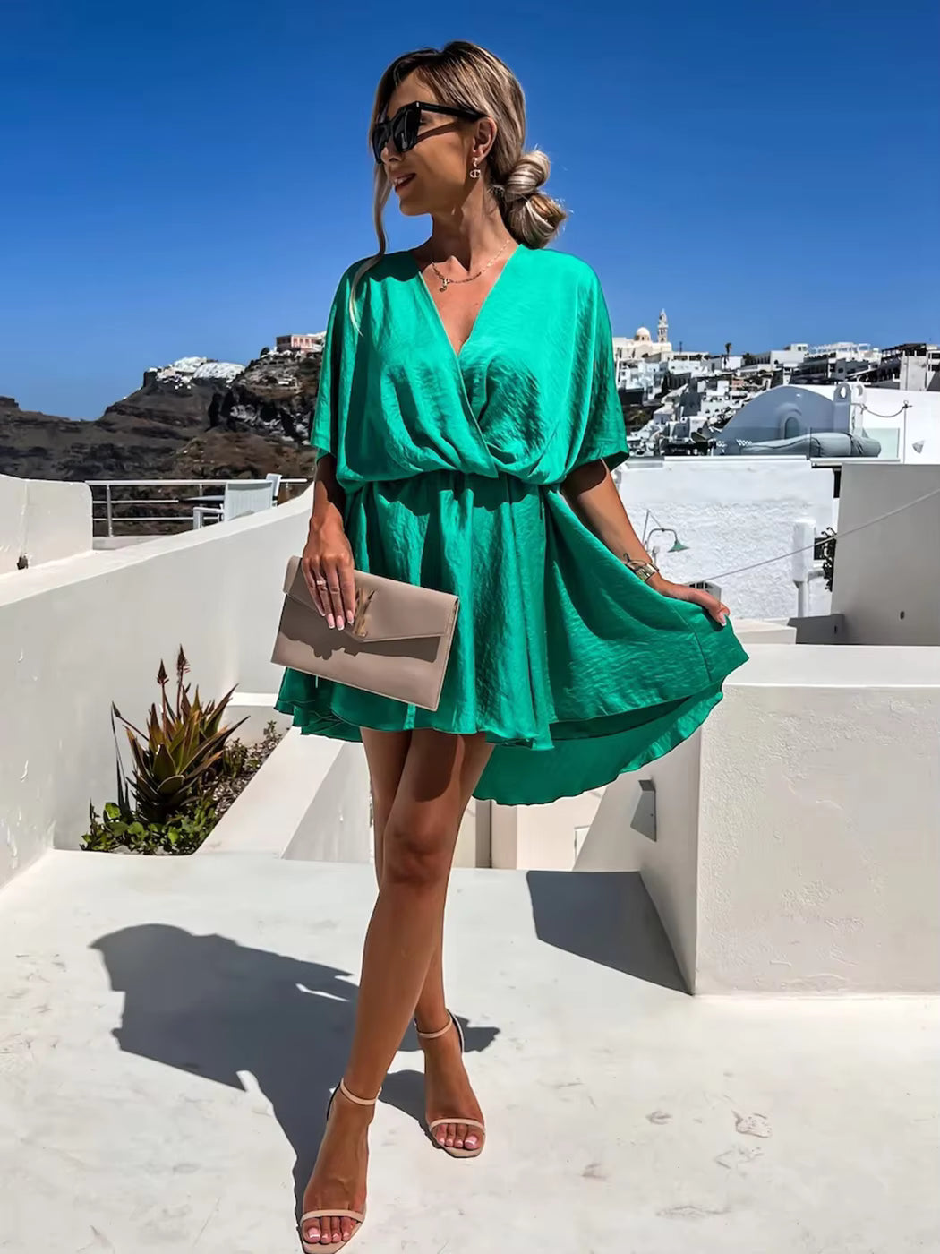 Robe Bohème Courte Fluide à Décolleté Croisé