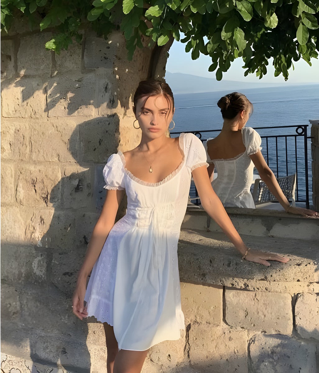 Robe blanche avec manche