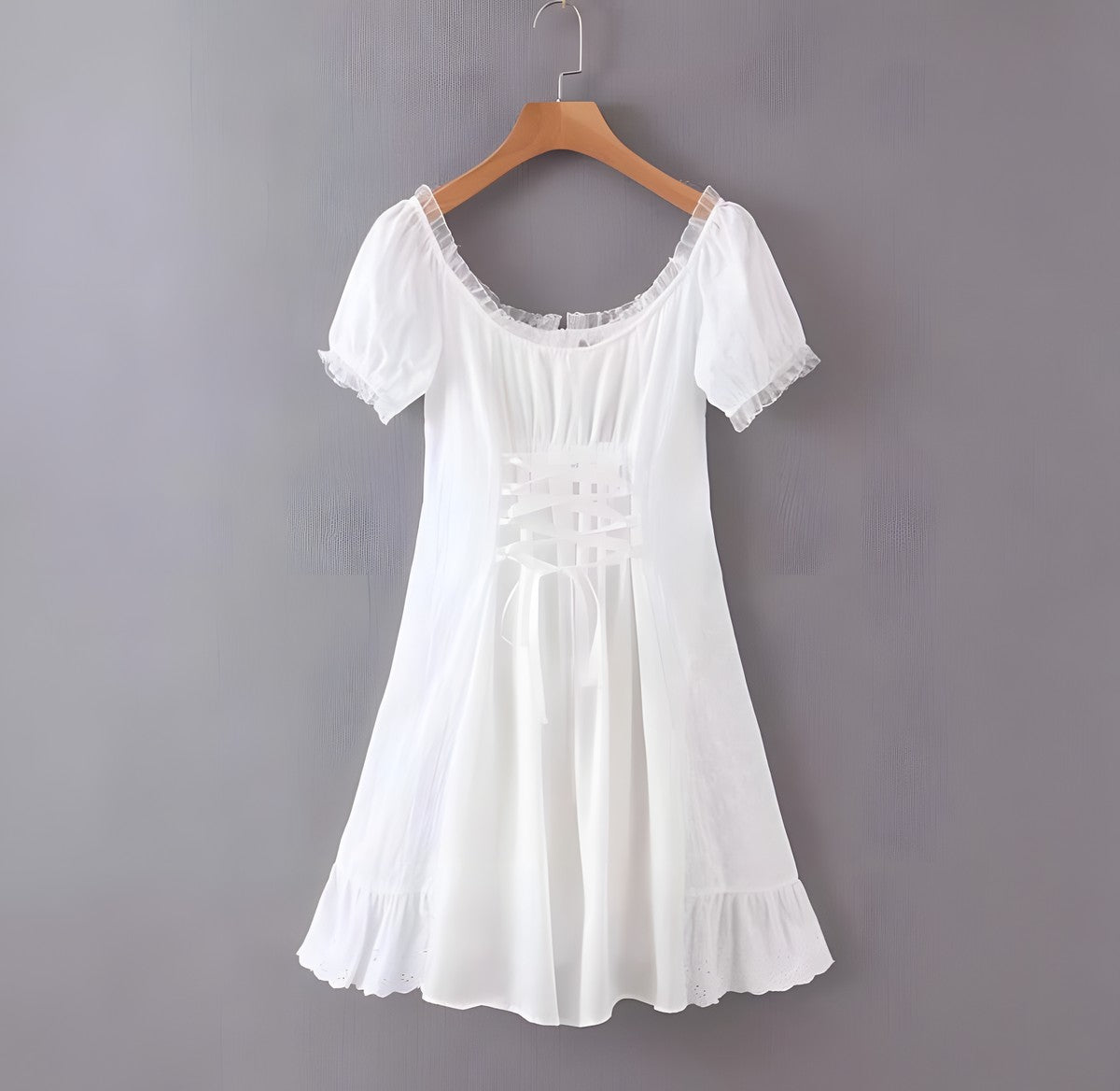 Robe blanche avec manche