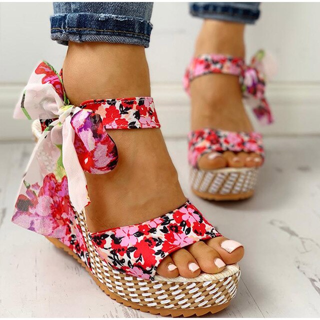 Sandale a talon bohème chic rose