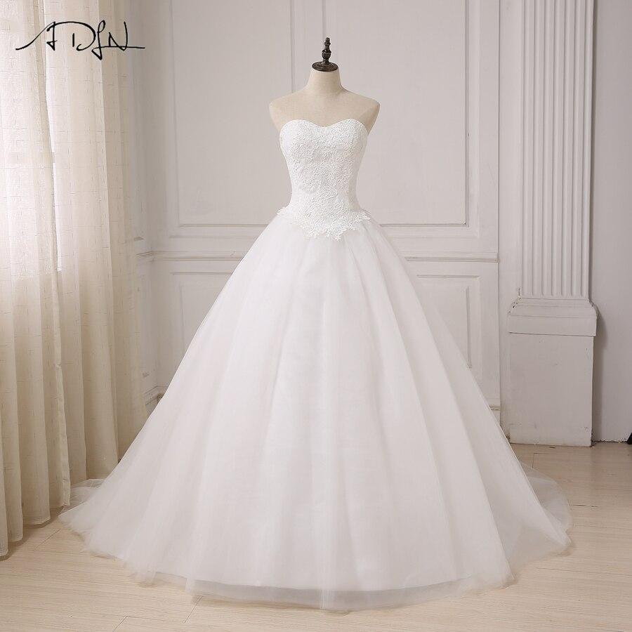 Robe de mariée chic et sobre bohème