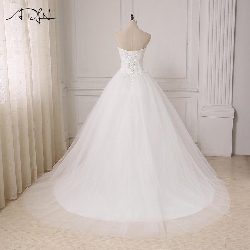 Robe de mariée chic et sobre bohème