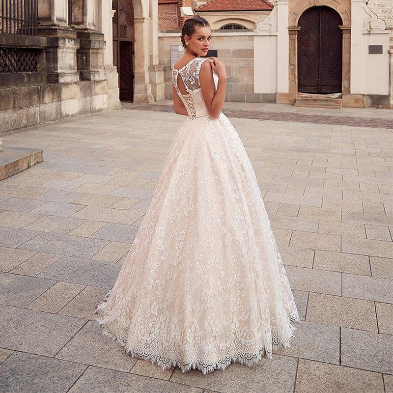 Robe de mariée fluide dentelle boheme