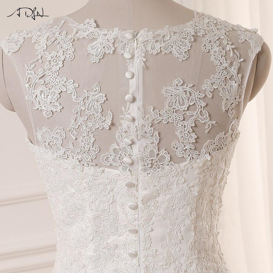 Robe de mariée simple fluide manches evasées bohéme